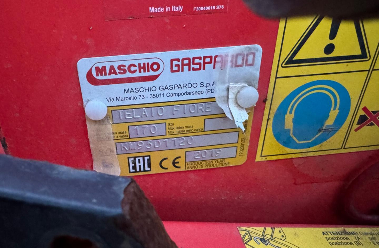 Falciatrice - Broyeur/ Épareuse: photos 2 Falciatrice - Broyeur/ Épareuse: photos 2