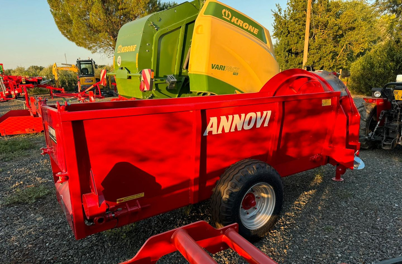 Spandiletame - Epandeur à fumier: photos 2 Spandiletame - Epandeur à fumier: photos 2