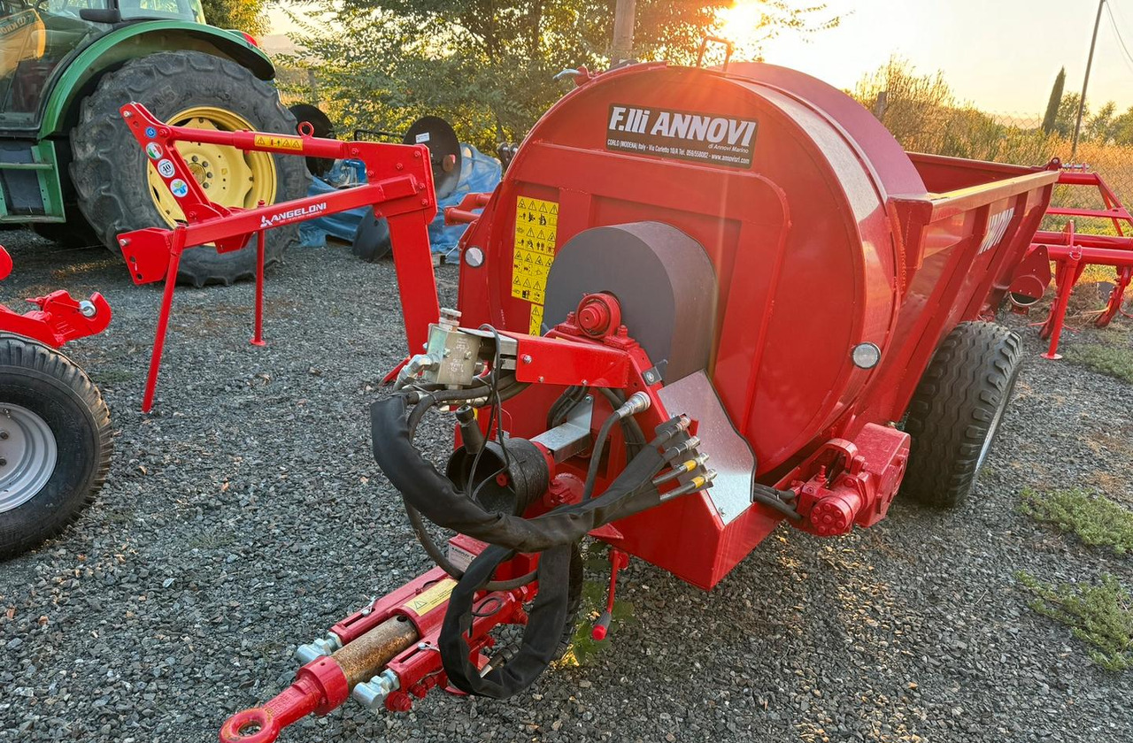 Spandiletame - Epandeur à fumier: photos 3 Spandiletame - Epandeur à fumier: photos 3