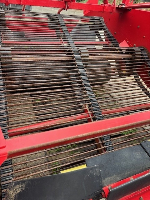 Grimme WV 165 - Machine à vendanger: photos 2 Grimme WV 165 - Machine à vendanger: photos 2