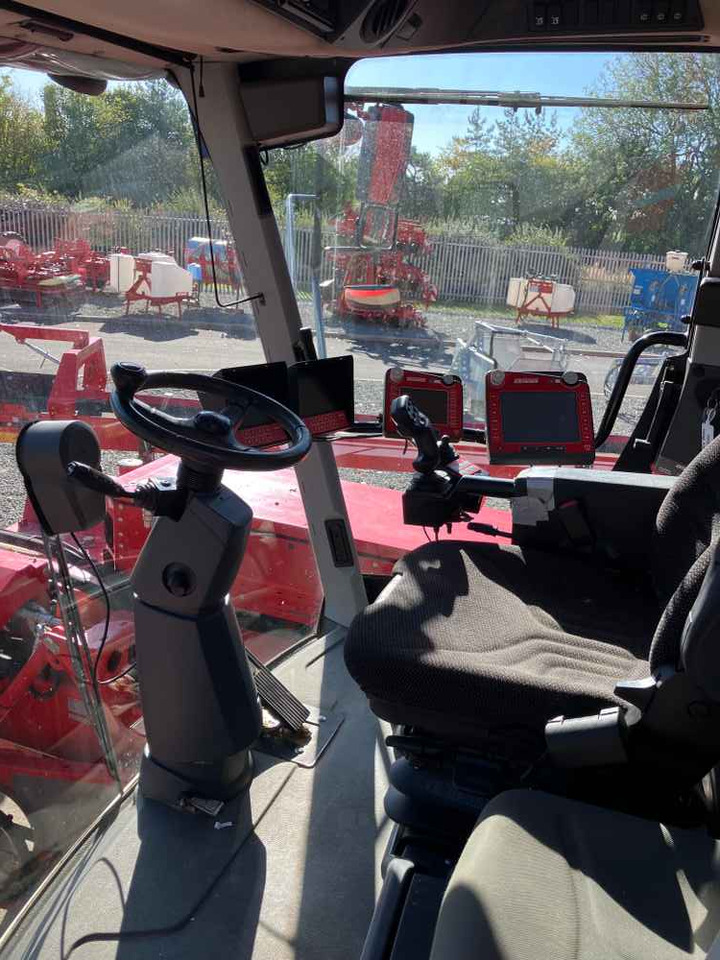 Grimme Varitron 220, 2 Row, Self-Propelled Potato Harvester - Matériel de récolte: photos 1 Grimme Varitron 220, 2 Row, Self-Propelled Potato Harvester - Matériel de récolte: photos 1