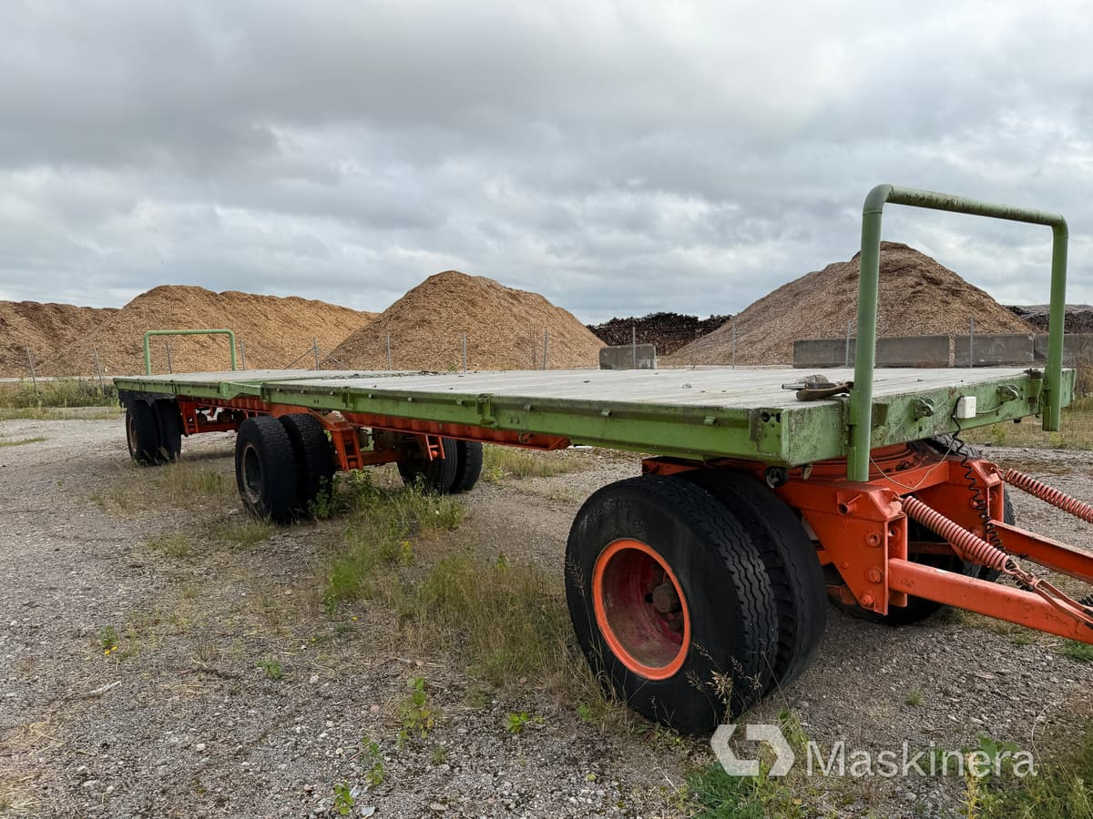 Balvagn 12m / Lastbilsflak Balvagn 12m / Lastbilssläp - Remorque plateau agricole: photos 4 Balvagn 12m / Lastbilsflak Balvagn 12m / Lastbilssläp - Remorque plateau agricole: photos 4