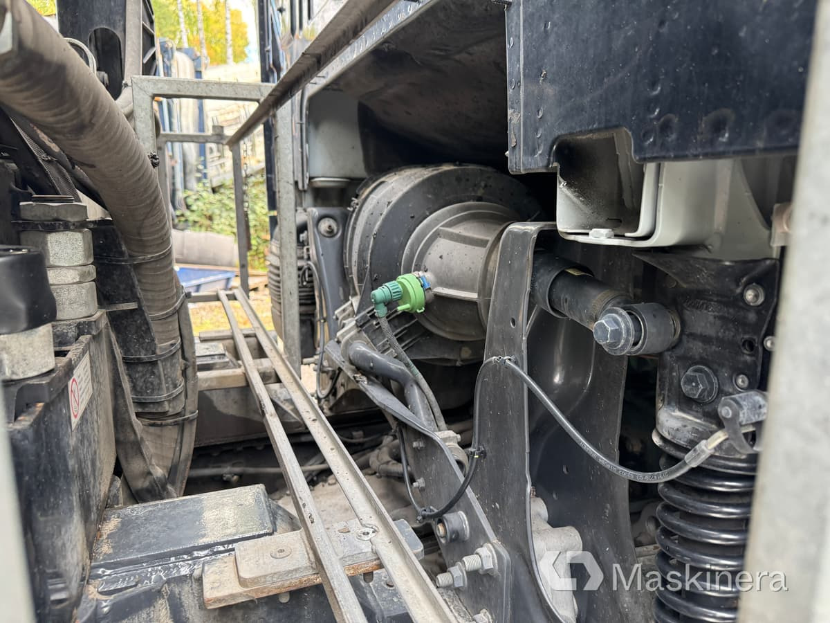Bodbil Volvo FH 82F med Fassi F820 kran & jib — crédit-bail Bodbil Volvo FH 82F med Fassi F820 kran & jib: photos 36 Bodbil Volvo FH 82F med Fassi F820 kran & jib — crédit-bail Bodbil Volvo FH 82F med Fassi F820 kran & jib: photos 36