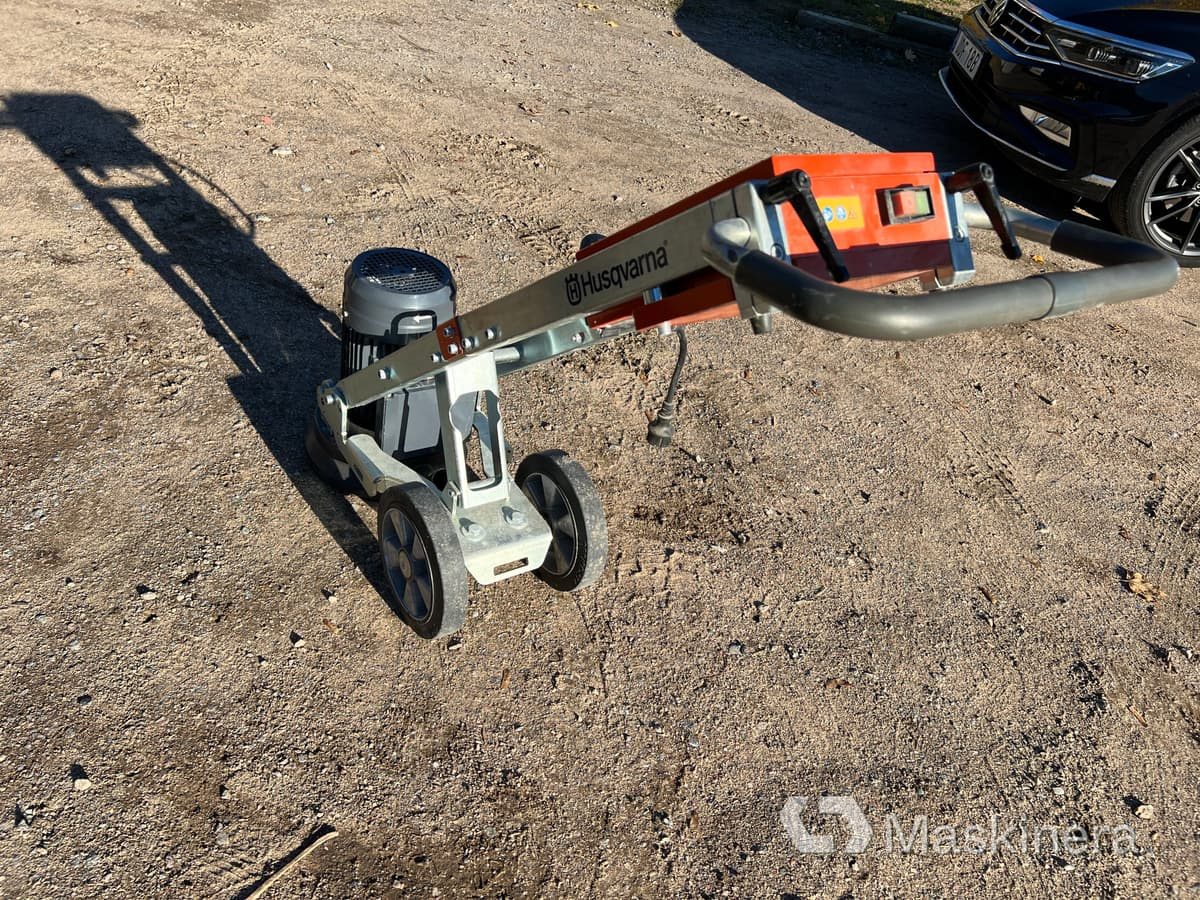 Golvslipmaskin Husqvarna PG 280 S - L'équipement de construction: photos 3 Golvslipmaskin Husqvarna PG 280 S - L'équipement de construction: photos 3