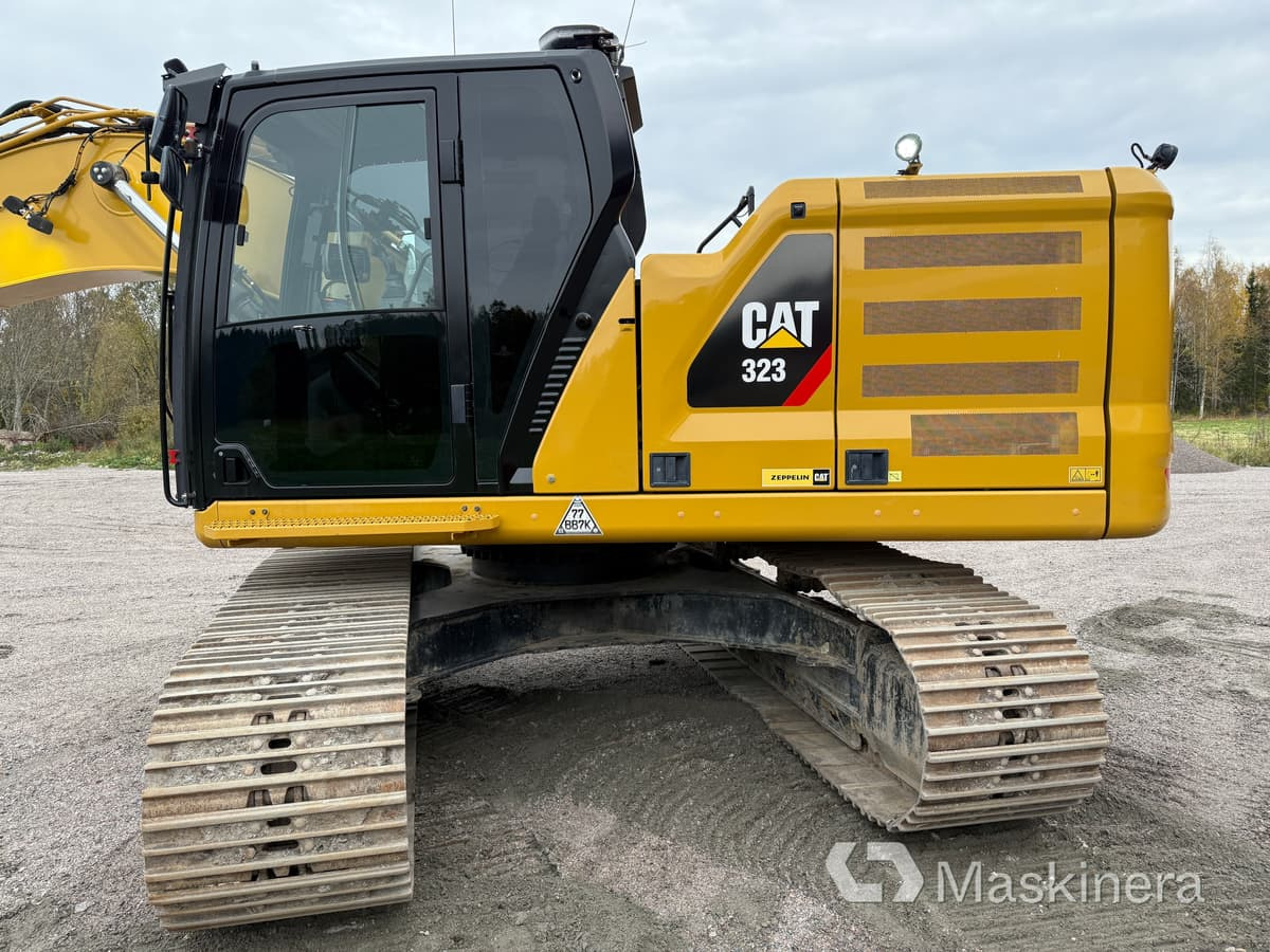 Pelle sur chenille Grävmaskin CAT 323 Next Generation: photos 8