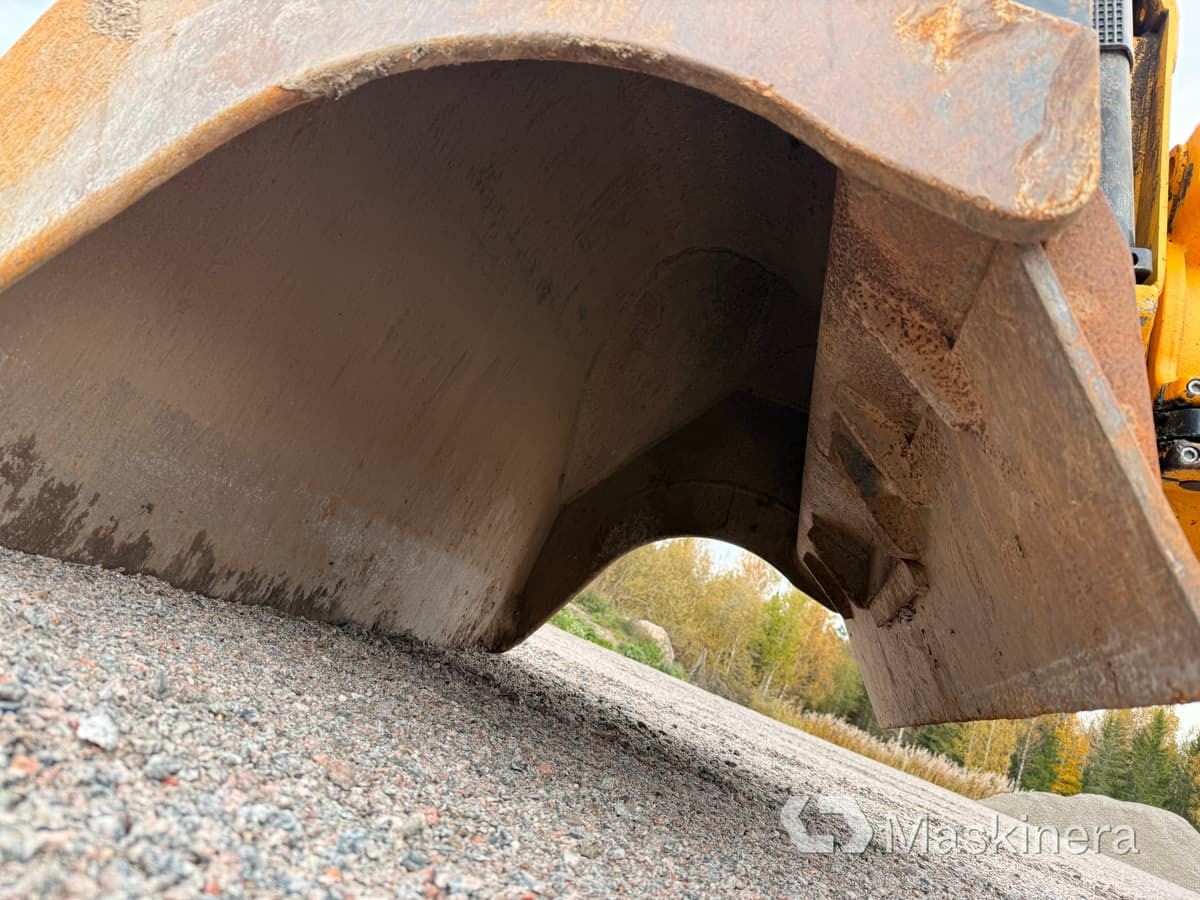 Pelle sur chenille Grävmaskin CAT 323 Next Generation: photos 48