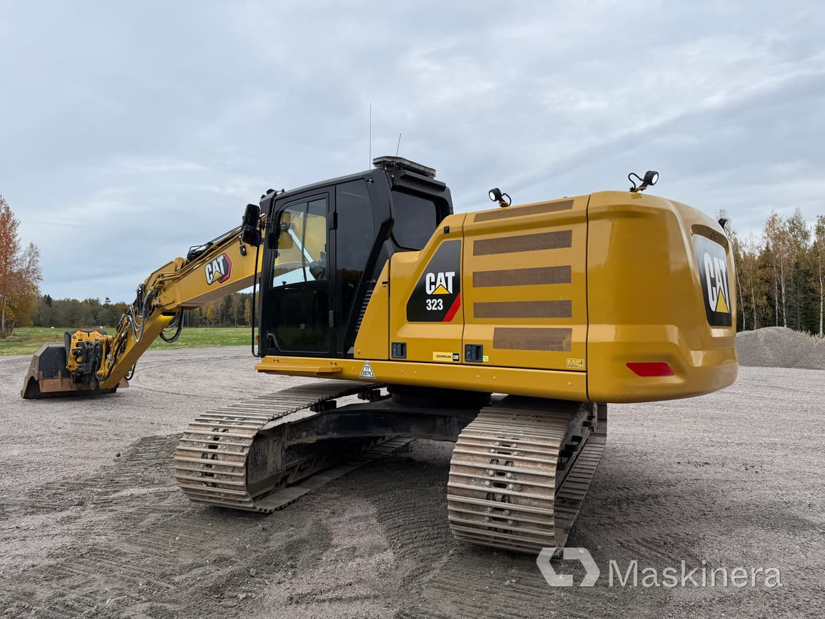 Pelle sur chenille Grävmaskin CAT 323 Next Generation: photos 7