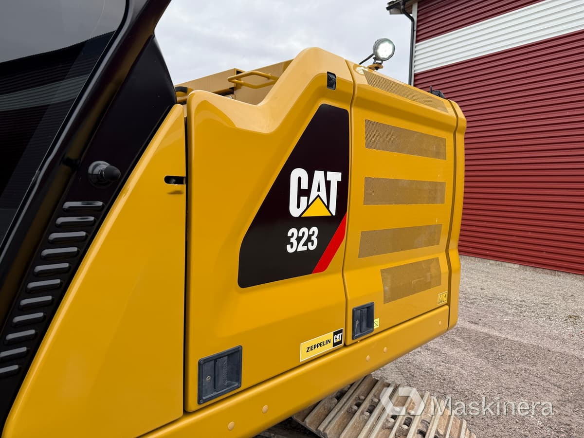 Pelle sur chenille Grävmaskin CAT 323 Next Generation: photos 17