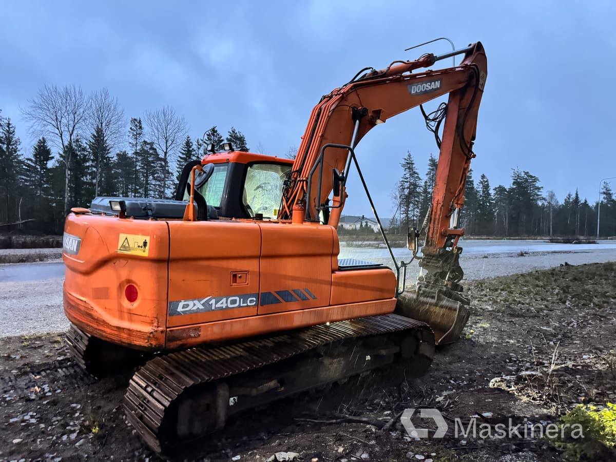 Grävmaskin Doosan DX140LC - Pelle sur chenille: photos 4 Grävmaskin Doosan DX140LC - Pelle sur chenille: photos 4