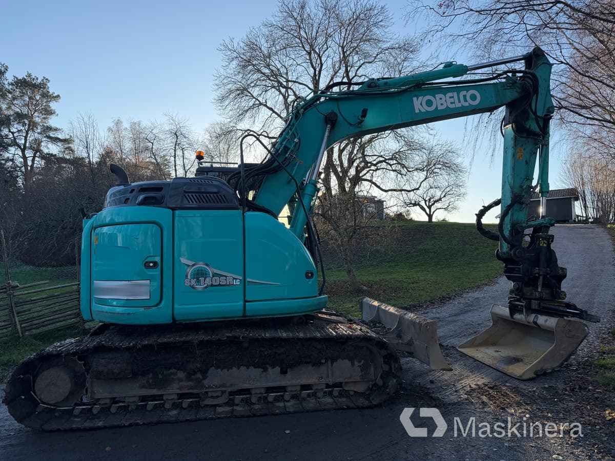 Grävmaskin Kobelco SK140SRLC-5 - Pelle sur chenille: photos 4 Grävmaskin Kobelco SK140SRLC-5 - Pelle sur chenille: photos 4