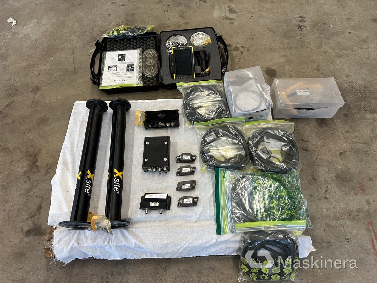 Grävsystem MOBA X-Site Pro 3D GPS komplett - Système électrique pour Engins de chantier: photos 3 Grävsystem MOBA X-Site Pro 3D GPS komplett - Système électrique pour Engins de chantier: photos 3