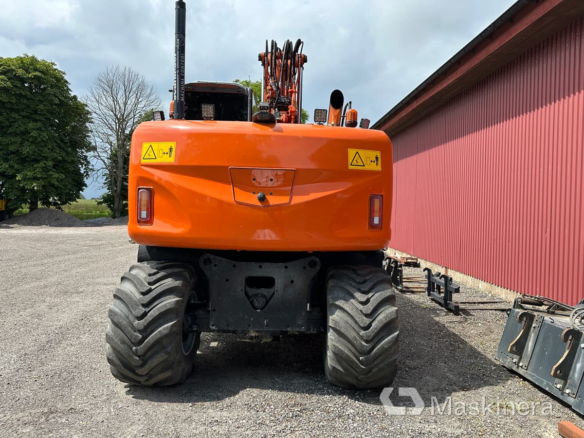 Hjulgrävare Hitachi ZX140W-3 - Pelle sur chenille: photos 5 Hjulgrävare Hitachi ZX140W-3 - Pelle sur chenille: photos 5