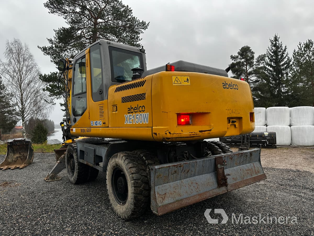 Hjulgrävare XCMG XE150W med flertal redskap - Pelle sur chenille: photos 3 Hjulgrävare XCMG XE150W med flertal redskap - Pelle sur chenille: photos 3