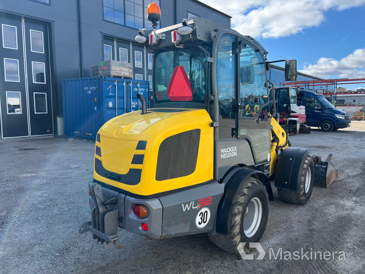 Hjullastare Wacker Neuson WL 32 med redskap - Chargeuse sur pneus: photos 5 Hjullastare Wacker Neuson WL 32 med redskap - Chargeuse sur pneus: photos 5