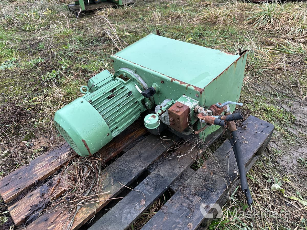 Hydraulpump BEVI SKG 132 S-4 - Pompe hydraulique pour Machine agricole: photos 3 Hydraulpump BEVI SKG 132 S-4 - Pompe hydraulique pour Machine agricole: photos 3