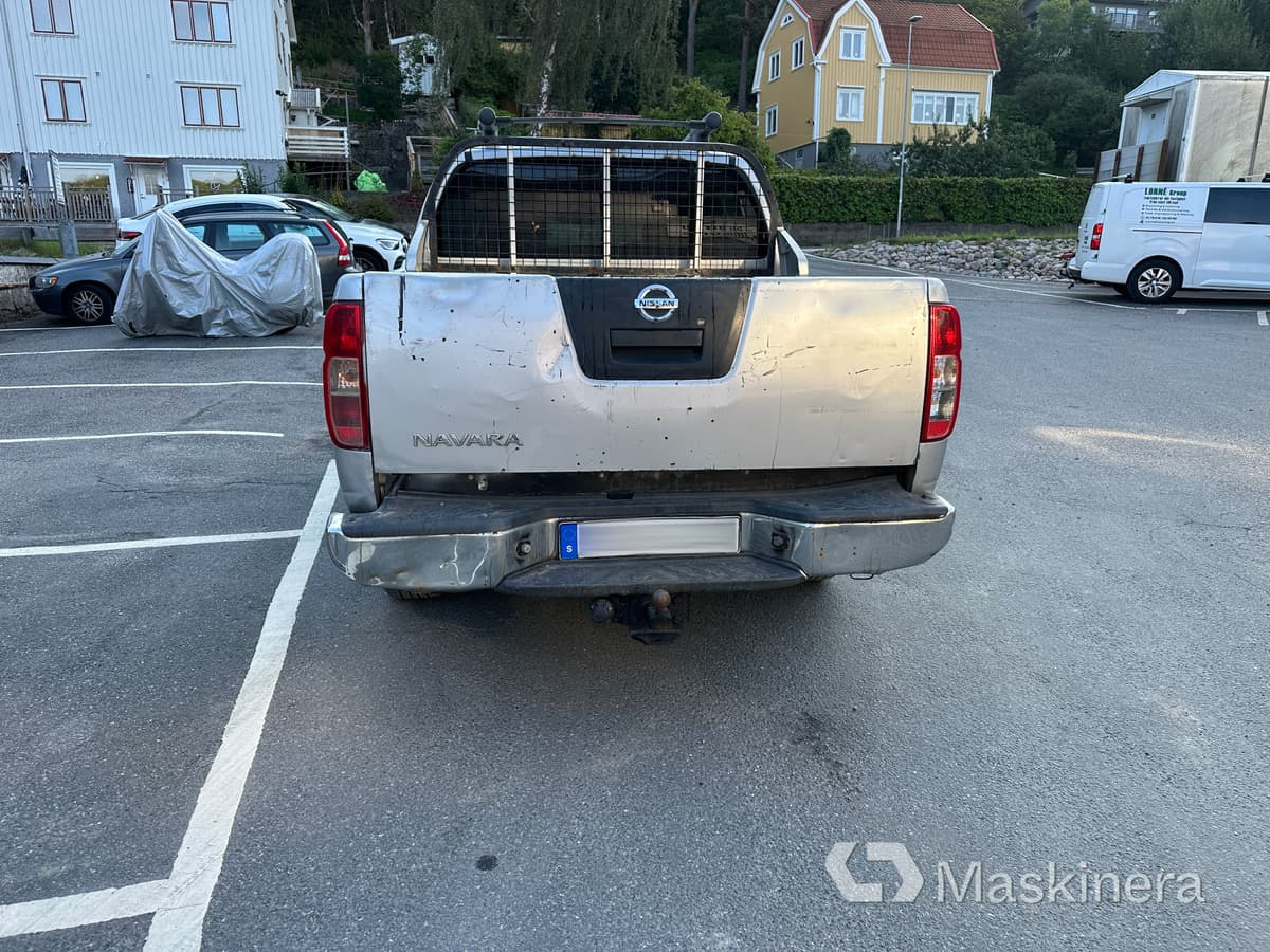 Nissan Navara 2.5 dCi 4x4 med plog - Fourgon utilitaire: photos 5 Nissan Navara 2.5 dCi 4x4 med plog - Fourgon utilitaire: photos 5