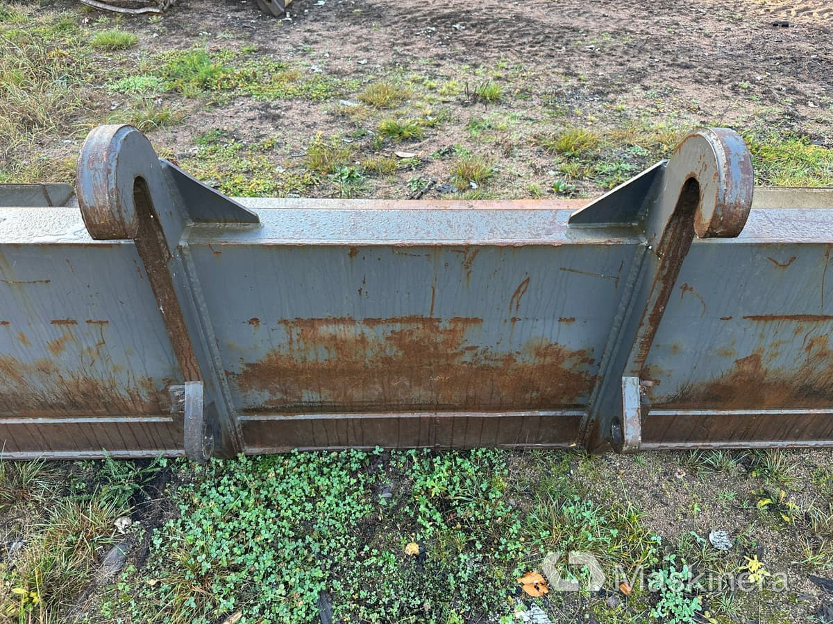 Planerskopa MSH Stora BM - Godet pour chargeur: photos 3 Planerskopa MSH Stora BM - Godet pour chargeur: photos 3