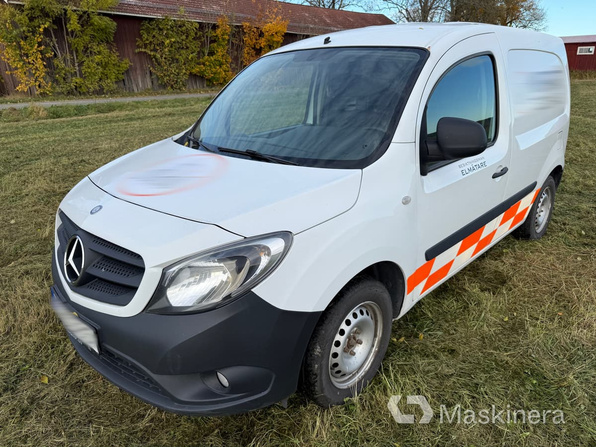 Skåpbil Mercedes Benz Citan - Fourgon utilitaire: photos 1 Skåpbil Mercedes Benz Citan - Fourgon utilitaire: photos 1