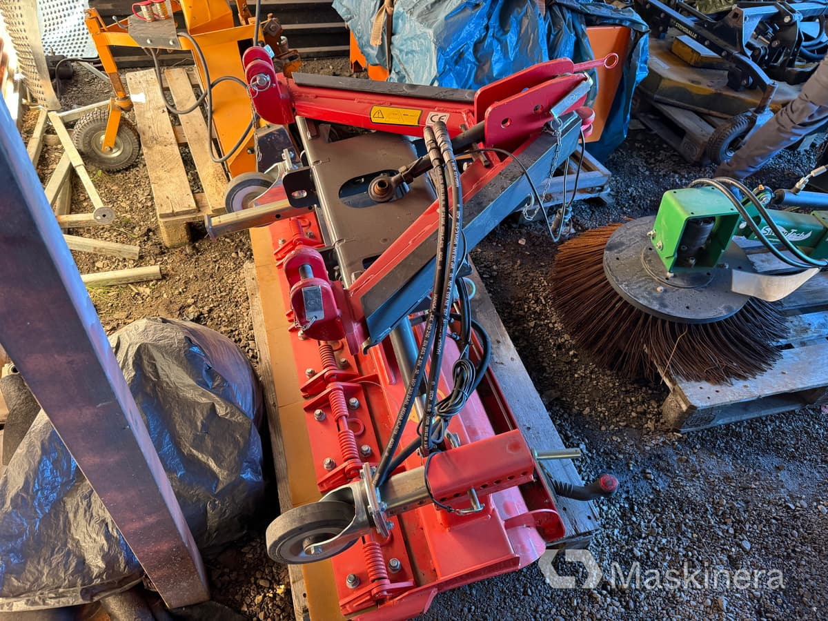 Snöblad Adler S-serie 150 - Lame à neige: photos 4 Snöblad Adler S-serie 150 - Lame à neige: photos 4