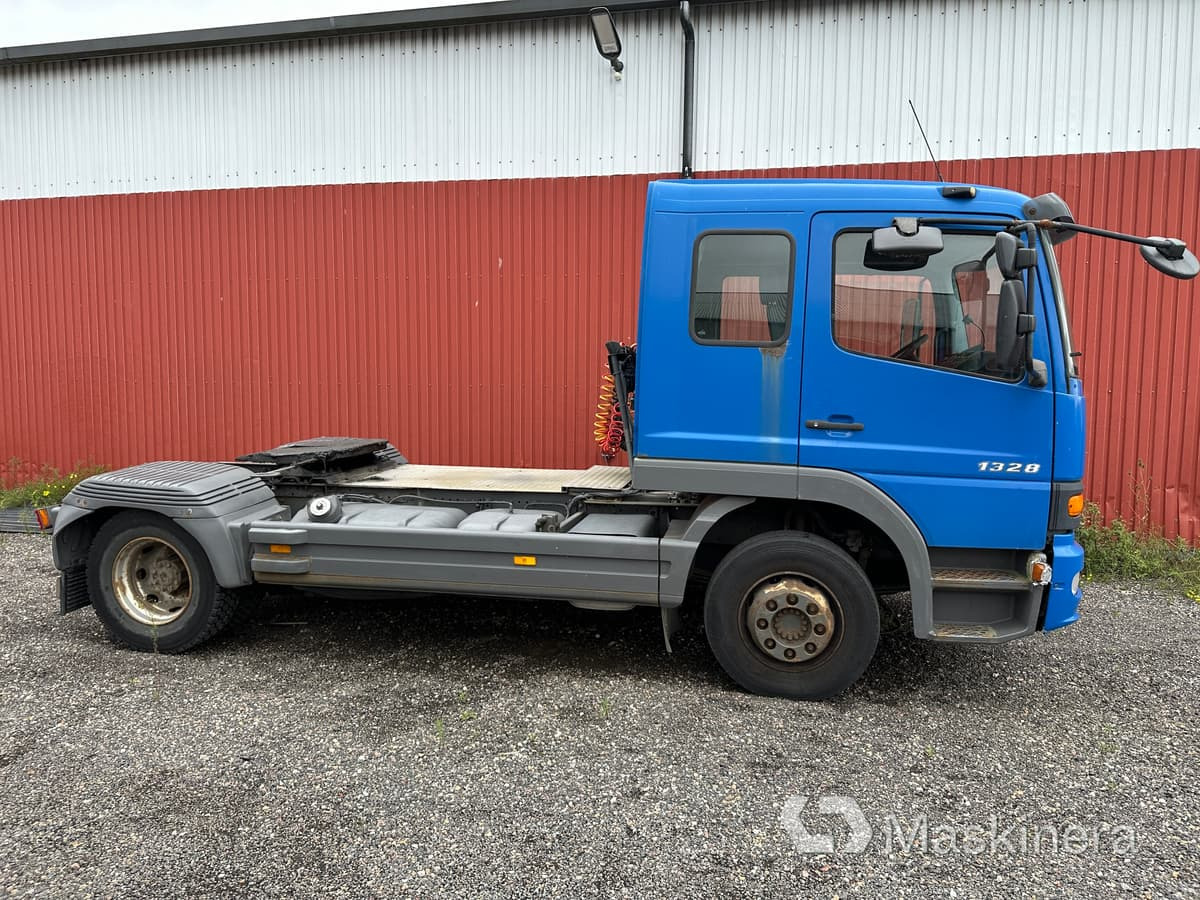 Lastbil Mercedes-Benz Atego 1328 LS 4X - Tracteur routier: photos 2 Lastbil Mercedes-Benz Atego 1328 LS 4X - Tracteur routier: photos 2