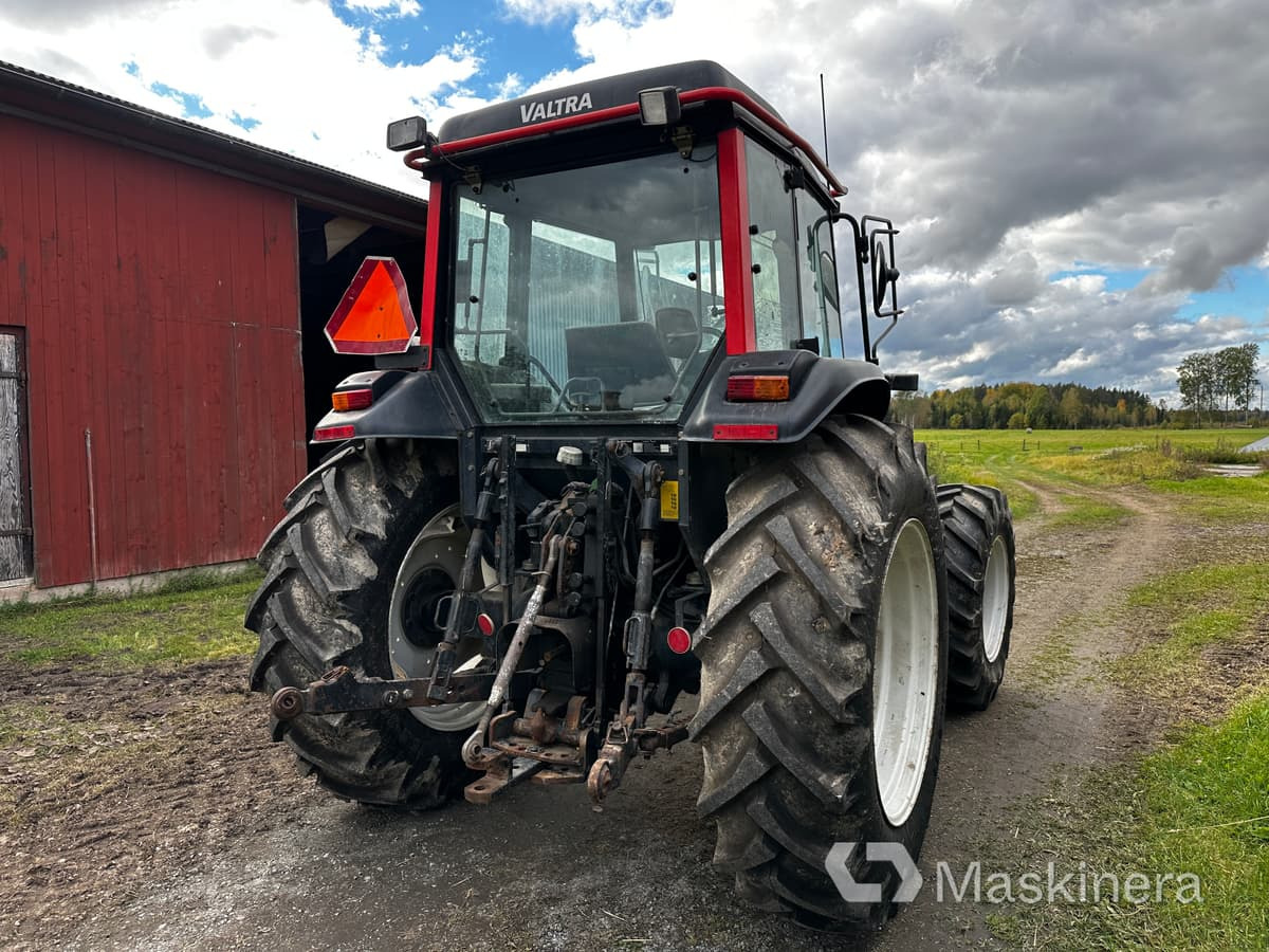 Traktor Valmet 700 - Tracteur agricole: photos 5 Traktor Valmet 700 - Tracteur agricole: photos 5