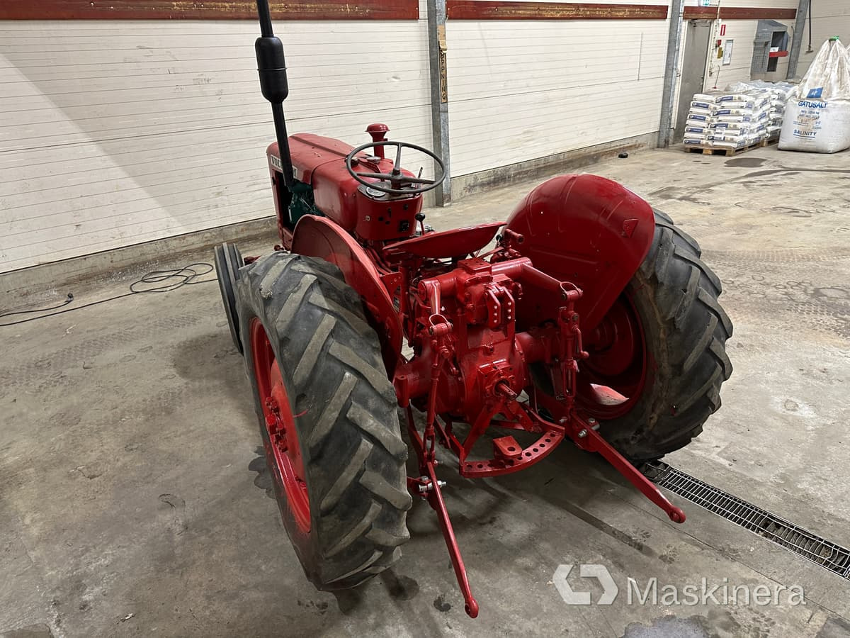 Veterantraktor Volvo BM 320 - Tracteur agricole: photos 5 Veterantraktor Volvo BM 320 - Tracteur agricole: photos 5