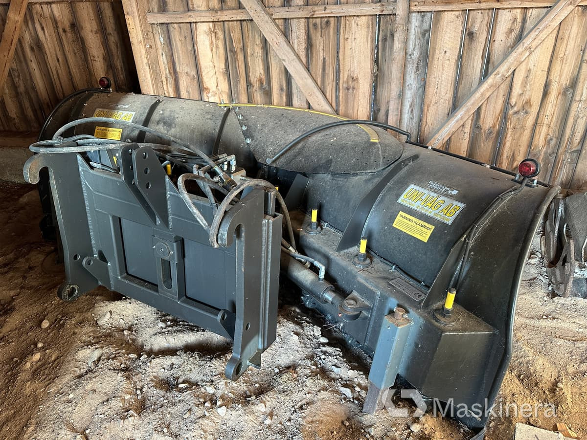 Vikplog Uni-väg UV-320 Stora BM - Lame à neige: photos 1 Vikplog Uni-väg UV-320 Stora BM - Lame à neige: photos 1