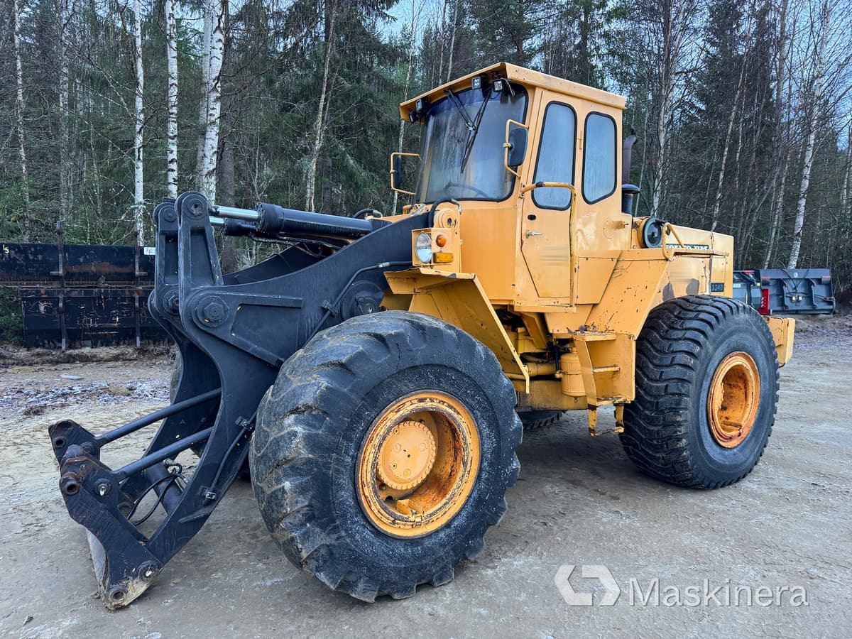 Volvo BM LM 1240 Hjullastare Volvo BM LM1240 - Chargeuse sur pneus: photos 1 Volvo BM LM 1240 Hjullastare Volvo BM LM1240 - Chargeuse sur pneus: photos 1
