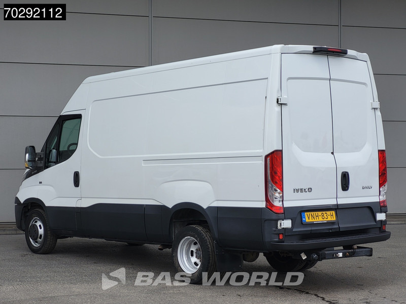 Iveco Daily 35C15 3,0L Dubbellucht L2H2 3,5t Trekhaak Navi Airco Cruise Camera L2 12m3 Airco Trekhaak Cruise control - Fourgon utilitaire: photos 2 Iveco Daily 35C15 3,0L Dubbellucht L2H2 3,5t Trekhaak Navi Airco Cruise Camera L2 12m3 Airco Trekhaak Cruise control - Fourgon utilitaire: photos 2