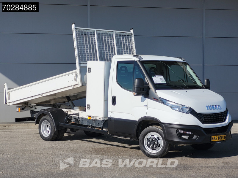 Iveco Daily 35C16 3.0L Open Laadbak met Kist Dubbellucht 3,5t Trekhaak Airco Cruise Euro6 Pritsche Pickup Open Box 2m3 Airco Trekhaak Cruise - Utilitaire plateau: photos 3 Iveco Daily 35C16 3.0L Open Laadbak met Kist Dubbellucht 3,5t Trekhaak Airco Cruise Euro6 Pritsche Pickup Open Box 2m3 Airco Trekhaak Cruise - Utilitaire plateau: photos 3