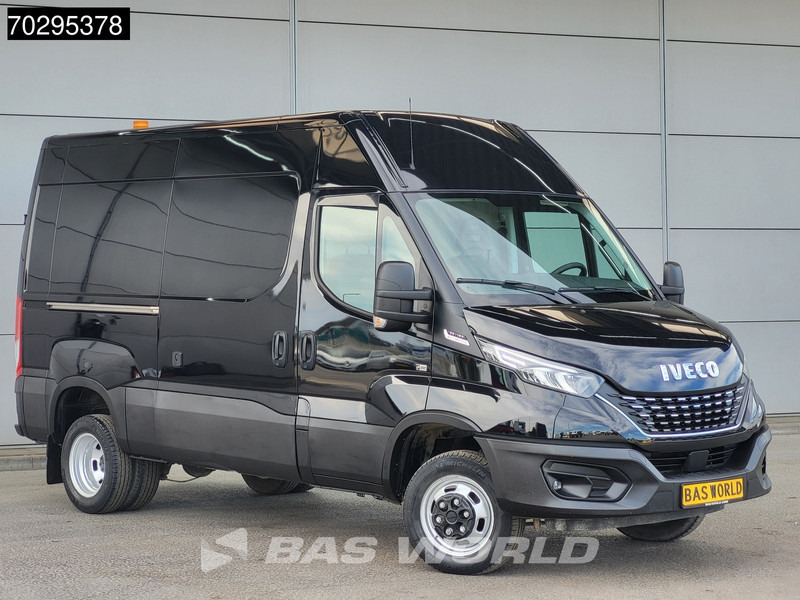 Iveco Daily 35C18 3.0L Automaat L2H2 Dubbellucht 3,5t Trekhaak Navi Airco Cruise Camera Euro6 L2 Airco Trekhaak Cruise control - Fourgon utilitaire: photos 3 Iveco Daily 35C18 3.0L Automaat L2H2 Dubbellucht 3,5t Trekhaak Navi Airco Cruise Camera Euro6 L2 Airco Trekhaak Cruise control - Fourgon utilitaire: photos 3