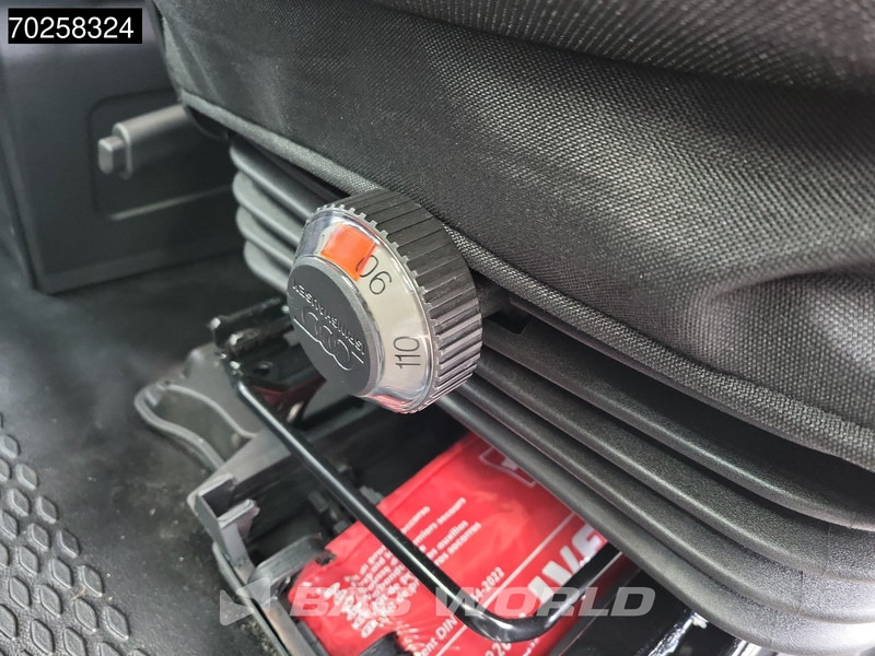 Fourgon utilitaire neuf Iveco Daily 35C21 210PK Automaat Dubbellucht 2025 model ACC LED Camera Parkeersensoren L2 12m3 Airco: photos 17 Fourgon utilitaire neuf Iveco Daily 35C21 210PK Automaat Dubbellucht 2025 model ACC LED Camera Parkeersensoren L2 12m3 Airco: photos 17