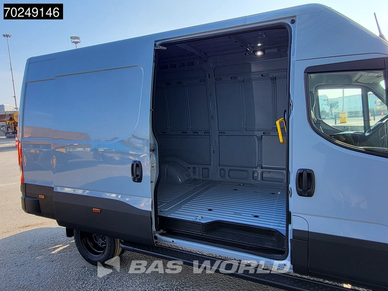 Fourgon utilitaire neuf Iveco Daily 35C21 210PK Automaat L2H2 Dubbellucht LED Black Edition Special color ACC 3.5t trekhaak Navi L2H2 12m3 Airco Trekhaak: photos 6