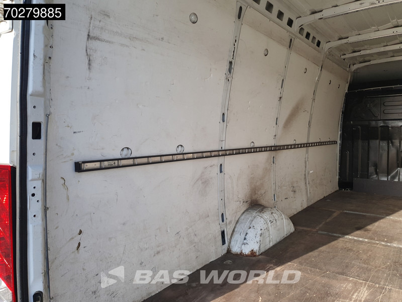 Iveco Daily 35S13 L3H2 3500KG Trekgewicht Airco Euro5 L4H2 16m3 Airco - Fourgon utilitaire: photos 3 Iveco Daily 35S13 L3H2 3500KG Trekgewicht Airco Euro5 L4H2 16m3 Airco - Fourgon utilitaire: photos 3