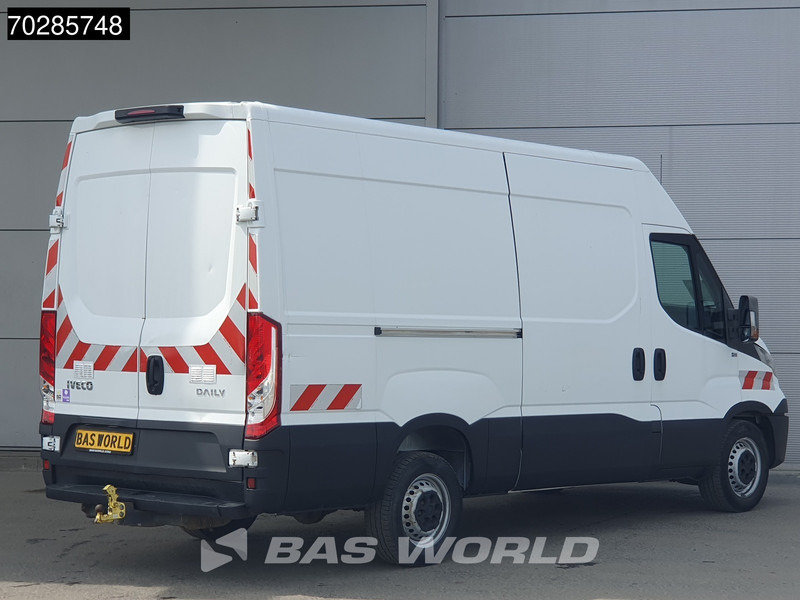 Iveco Daily 35S15 L2H2 3,5t Trekhaak Airco Euro6 L2 12m3 Airco Trekhaak - Fourgon utilitaire: photos 5 Iveco Daily 35S15 L2H2 3,5t Trekhaak Airco Euro6 L2 12m3 Airco Trekhaak - Fourgon utilitaire: photos 5