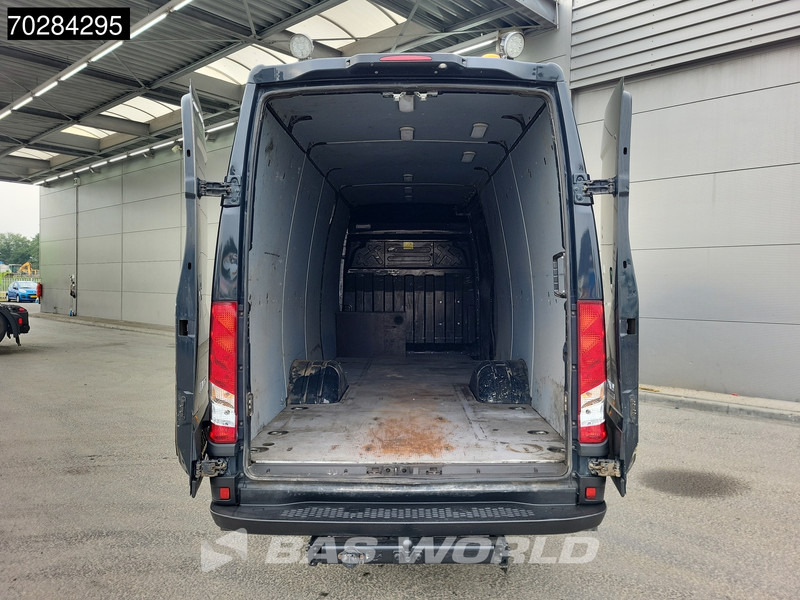 Iveco Daily 50C18 3.0L 180PK Luchtvering L3H2 Dubbellucht 3,5t Trekhaak Airco Camera Euro6 L4H2 16m3 Airco Trekhaak - Fourgon utilitaire: photos 3 Iveco Daily 50C18 3.0L 180PK Luchtvering L3H2 Dubbellucht 3,5t Trekhaak Airco Camera Euro6 L4H2 16m3 Airco Trekhaak - Fourgon utilitaire: photos 3