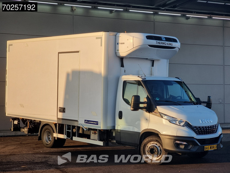 Iveco Daily 72C21 3.0L Koelwagen Laadklep Thermo King T-600R 380V Luchtvering Koelwagen Airco Cruise Camera Koeler Koel Kühlwagen 28m3 Airco - Utilitaire frigorifique: photos 5 Iveco Daily 72C21 3.0L Koelwagen Laadklep Thermo King T-600R 380V Luchtvering Koelwagen Airco Cruise Camera Koeler Koel Kühlwagen 28m3 Airco - Utilitaire frigorifique: photos 5