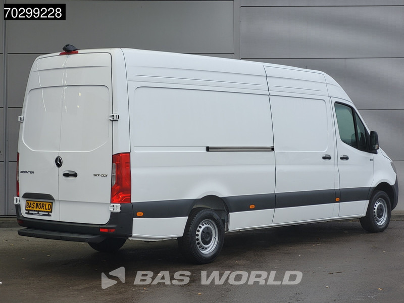 Mercedes-Benz Sprinter 317 CDI Automaat 2025 Model 170PK L3H2 Airco Cruise Camera Parkeersensoren v+a 10inch MBUX CarPlay Euro6 L3 Airco Cruise control - Fourgon utilitaire: photos 5 Mercedes-Benz Sprinter 317 CDI Automaat 2025 Model 170PK L3H2 Airco Cruise Camera Parkeersensoren v+a 10inch MBUX CarPlay Euro6 L3 Airco Cruise control - Fourgon utilitaire: photos 5