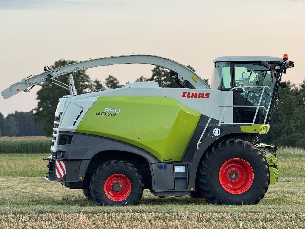 Claas Jaguar 850 Allrad - Ensileuse: photos 4 Claas Jaguar 850 Allrad - Ensileuse: photos 4