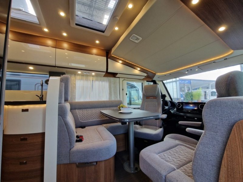 Carthago Carthago C2 Tourer I Mercedes 145 RB-LE - Camping-car intégral: photos 4 Carthago Carthago C2 Tourer I Mercedes 145 RB-LE - Camping-car intégral: photos 4