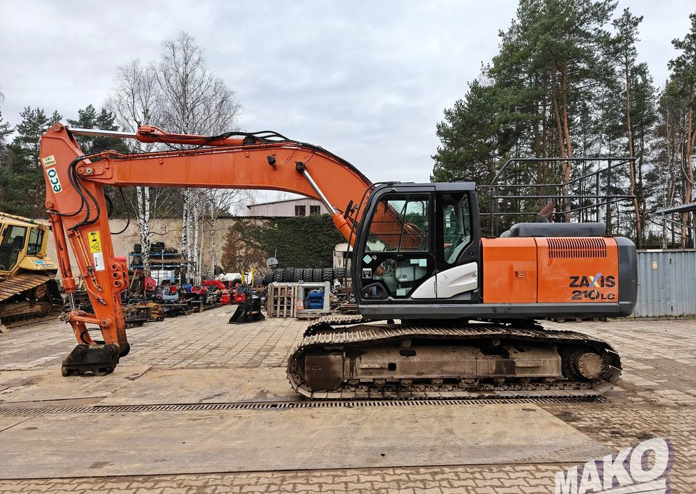 Hitachi ZX210LC-5B - Pelle sur chenille: photos 2 Hitachi ZX210LC-5B - Pelle sur chenille: photos 2