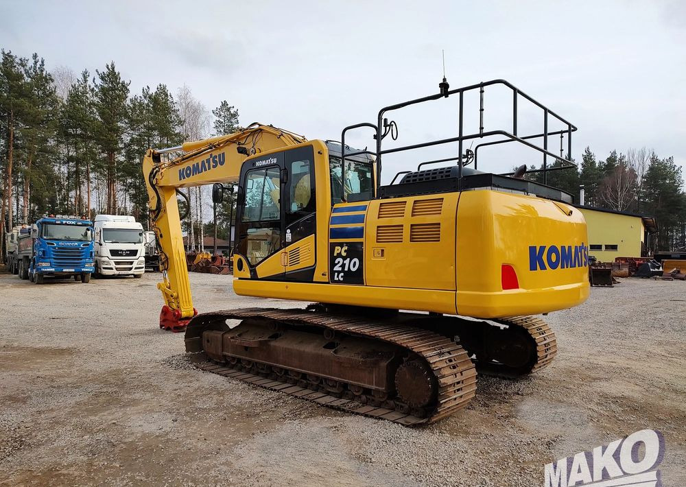 Komatsu PC210 LC-10 - Pelle sur chenille: photos 3 Komatsu PC210 LC-10 - Pelle sur chenille: photos 3