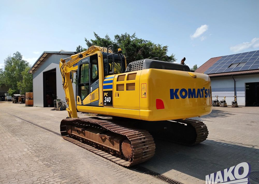 Komatsu PC240 LC-10 - Pelle sur chenille: photos 4 Komatsu PC240 LC-10 - Pelle sur chenille: photos 4