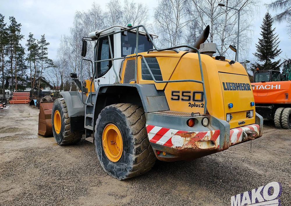 Liebherr L550 - Chargeuse sur pneus: photos 3 Liebherr L550 - Chargeuse sur pneus: photos 3