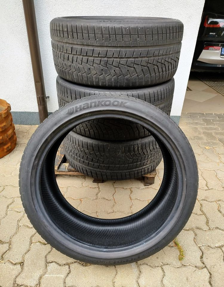 Opony zimowe Hankook Winter i*cept evo2 SUV 295/35R23 108W M+S - Pneu pour Voiture: photos 2 Opony zimowe Hankook Winter i*cept evo2 SUV 295/35R23 108W M+S - Pneu pour Voiture: photos 2