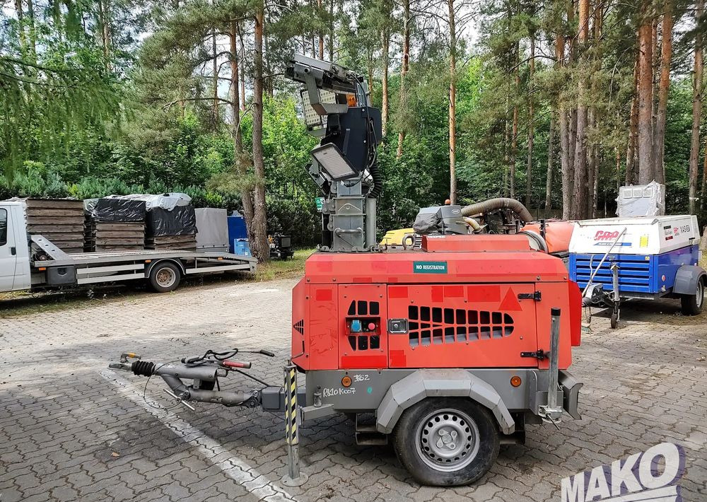 Wieża oświetleniowa Generac Tower Light VT1 - Mat d'éclairage: photos 1 Wieża oświetleniowa Generac Tower Light VT1 - Mat d'éclairage: photos 1