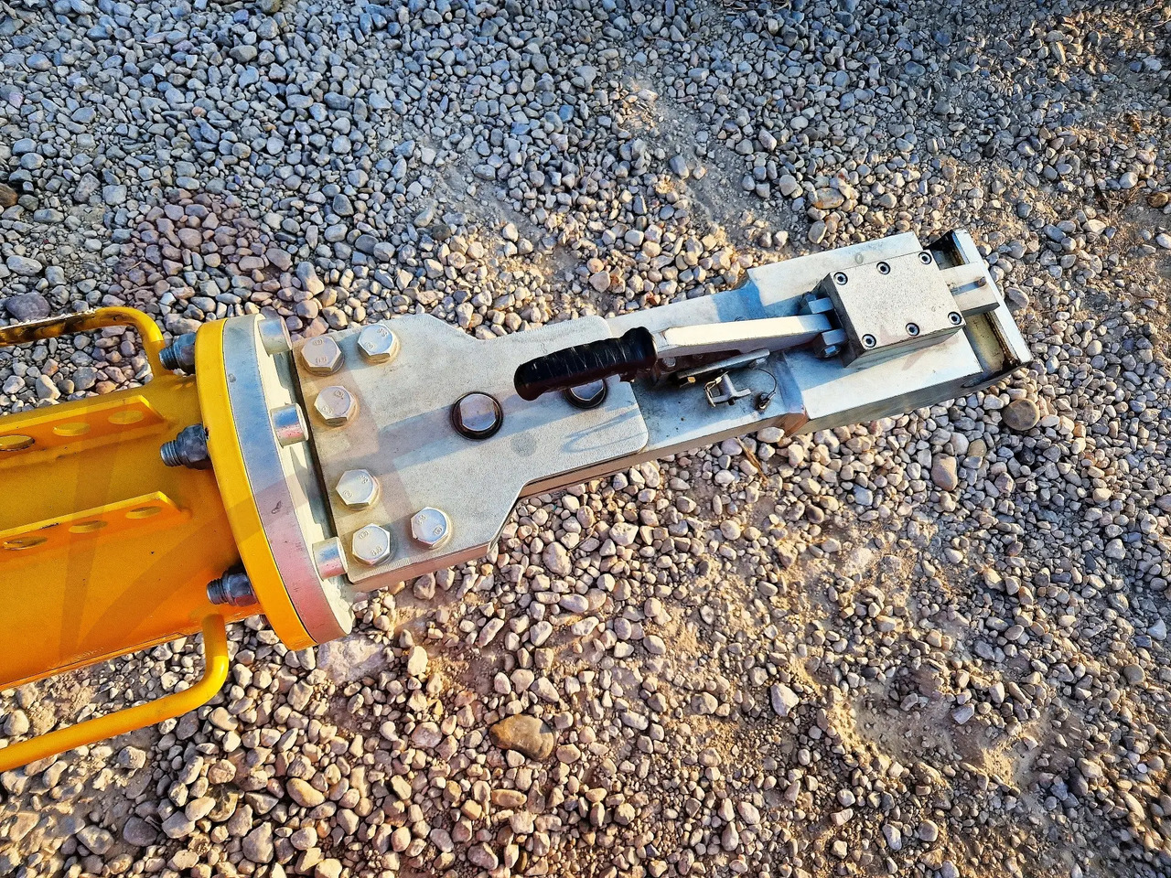 HYDRO TOWUNIV-5S20 - Équipement aéroportuaire: photos 2 HYDRO TOWUNIV-5S20 - Équipement aéroportuaire: photos 2