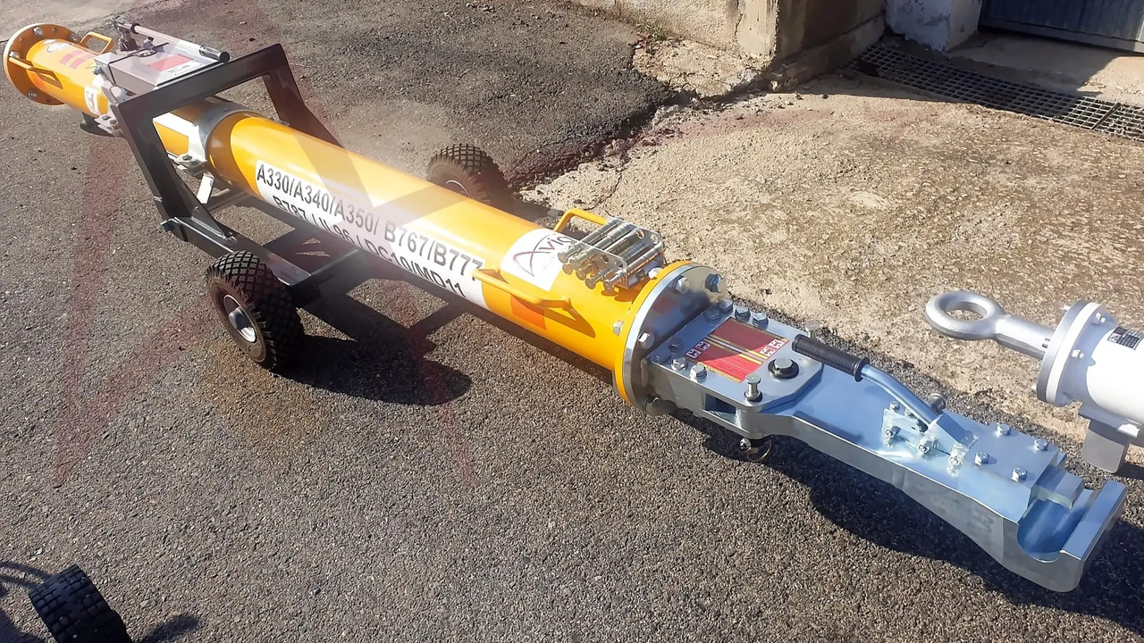 JMS J-TOW VERSA1 - Équipement aéroportuaire: photos 2 JMS J-TOW VERSA1 - Équipement aéroportuaire: photos 2