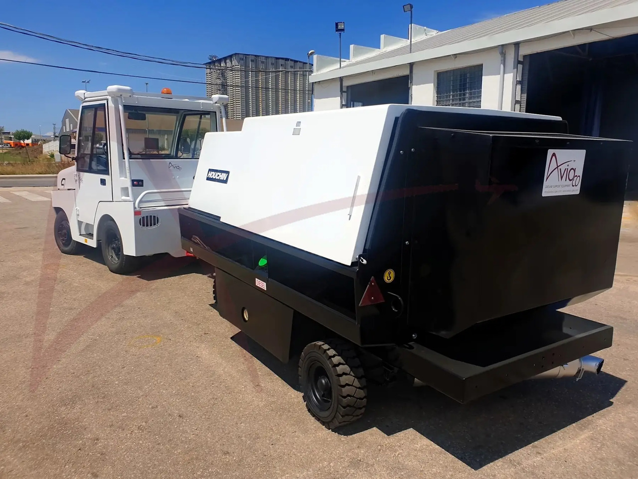 HOUCHIN 690-140 28 - Groupe électrogène au sol: photos 2 HOUCHIN 690-140 28 - Groupe électrogène au sol: photos 2