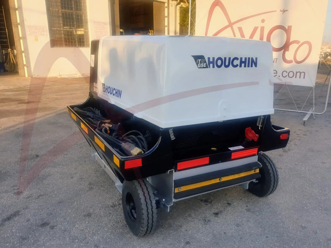 ITW GSE 4400 - Groupe électrogène au sol: photos 2 ITW GSE 4400 - Groupe électrogène au sol: photos 2